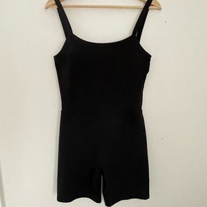 Kuwalatee Black body romper